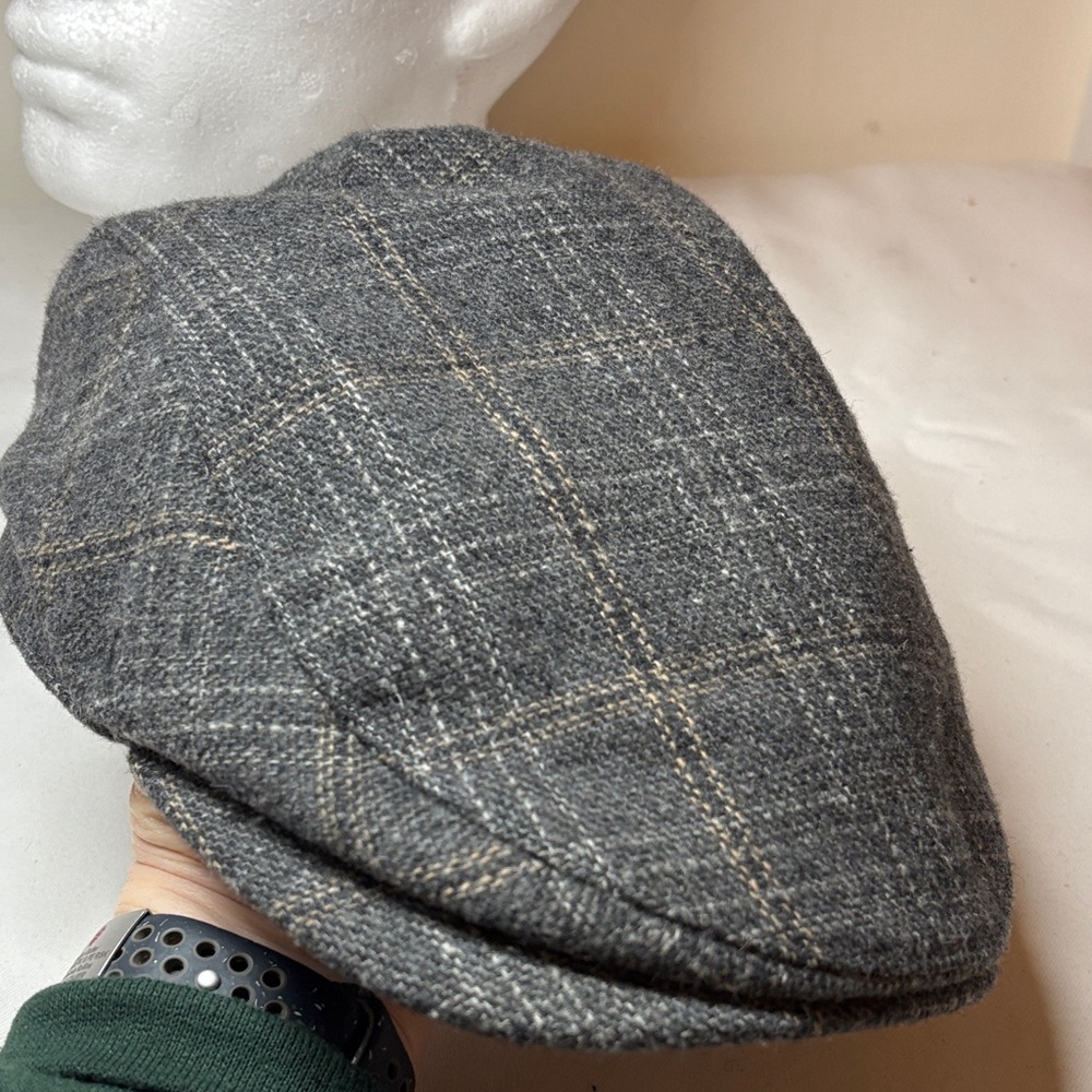 Redhead NWT Gray Plaid Poly Blend Flat Cap S/M